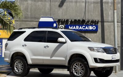 TOYOTA FORTUNER 2014