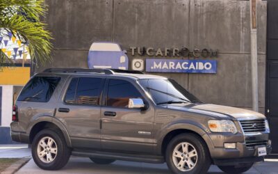 FORD EXPLORER XLT 2011