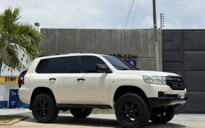 TOYOTA LAND CRUISER 2016