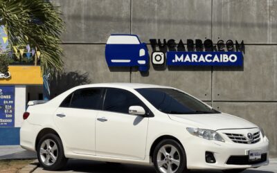 TOYOTA COROLLA GLI 2013