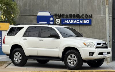 TOYOTA RUNNER SR5