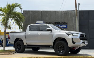 TOYOTA HILUX V6 2025