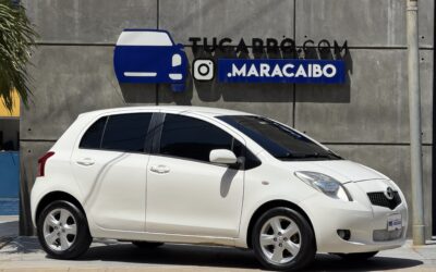 TOYOYA YARIS 2008