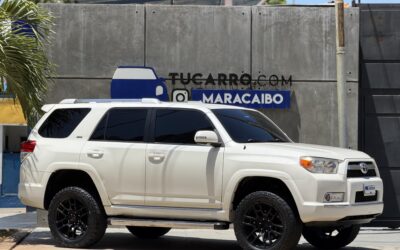 TOYOTA RUNNER 2011