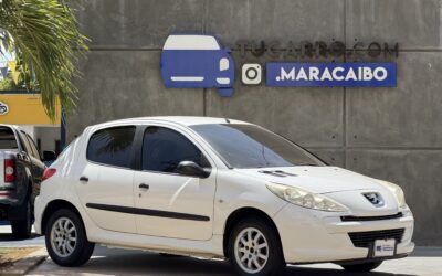 PEUGEOT 207 2012