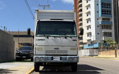 FORD CARGO 815 2012